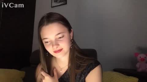 Leya online show from October 22, 1:33 pm