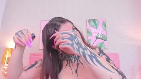 Snapshot of mystikdoll chatting on October 24, 11:50 am Misteika online show from October 24, 11:50 am