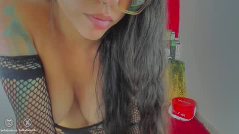 Snapshot of mysweetdanny chatting on February 7, 4:05 am IG belladanielab online show from February 7, 4:05 am