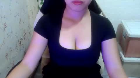 Snapshot of mysweetjel chatting on March 20, 12:21 pm Jelly girl online show from March 20, 12:21 pm