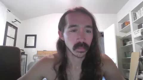 Snapshot of mythrowawayatx chatting on January 12, 4:29 pm mythrowawayatx online show from January 12, 4:29 pm