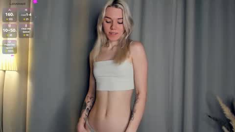 Olivia or just olive online show from October 30, 7:25 pm