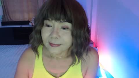 Snapshot of myyaya chatting on February 19, 11:28 am myyaya online show from February 19, 11:28 am
