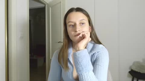 Eva online show from December 3, 8:28 pm