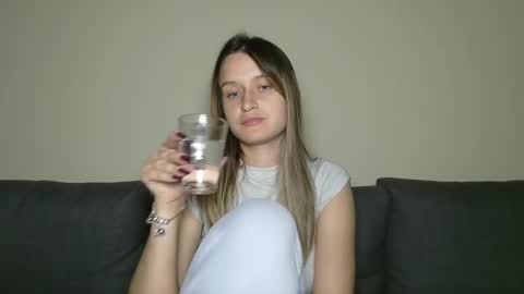 Eva online show from March 12, 11:33 pm