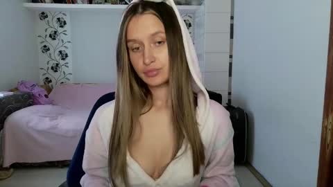 Eva online show from September 25, 2:32 pm
