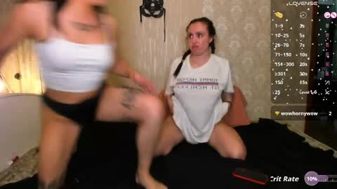 Snapshot of n0vella chatting on May 9, 9:42 pm n0vella online show from May 9, 9:42 pm