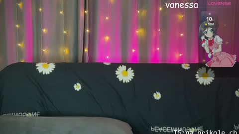 Snapshot of na_prikole_ chatting on January 15, 8:48 pm Vanessa and Julia online show from January 15, 8:48 pm