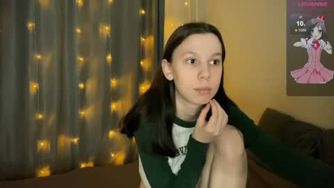 Snapshot of na_prikole_ chatting on February 1, 7:34 pm Vanessa and Julia online show from February 1, 7:34 pm