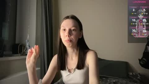 Snapshot of na_prikole_ chatting on March 4, 8:05 pm Vanessa and Julia online show from March 4, 8:05 pm