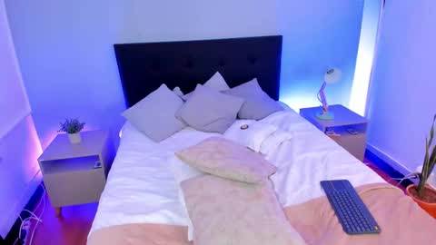 AMY online show from November 11, 9:37 pm