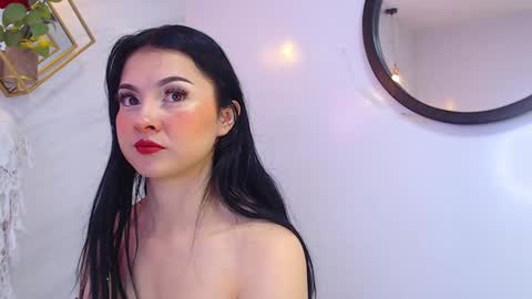 naamah_b online show from December 3, 1:21 pm