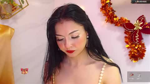 naamah_b online show from December 20, 2:27 pm