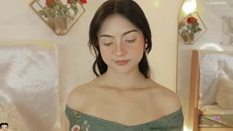 naamah_b online show from May 30, 2:36 pm