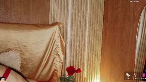 naamah_b online show from July 21, 3:03 pm