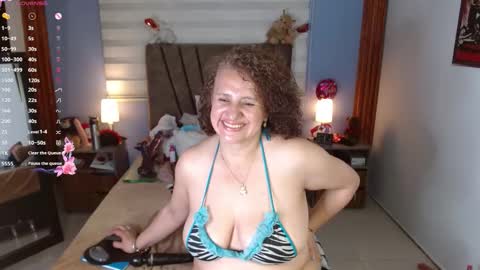 nadia_84 online show from February 9, 7:18 pm