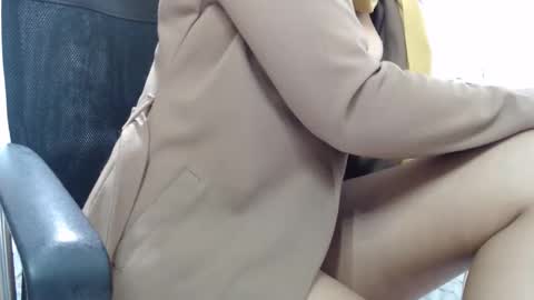 Nadia  online show from February 8, 12:03 am