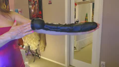 Snapshot of nadia_vixen chatting on December 25, 9:13 am Nadia Vixen online show from December 25, 9:13 am