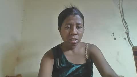 nadiasando online show from December 15, 10:30 am