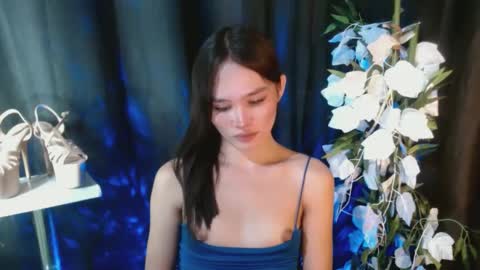 nadiestar online show from January 4, 12:27 pm