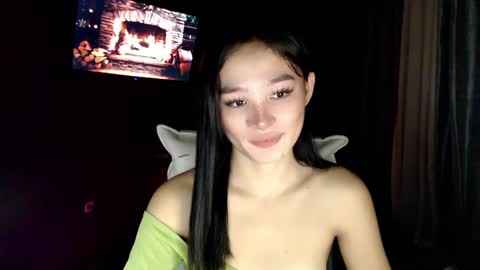 nadiestar online show from February 21, 10:50 am