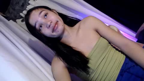 nadiestar online show from March 29, 11:05 pm