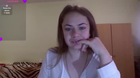 nadiiamorgun online show from December 8, 6:11 am