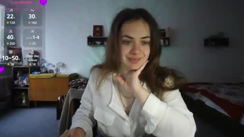 nadiiamorgun online show from March 11, 6:10 am
