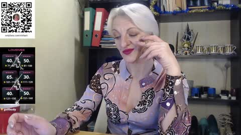 Nadin online show from December 22, 3:55 pm