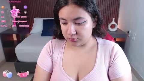 Nadine online show from December 3, 7:11 pm