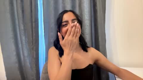Leya online show from June 14, 1:02 pm
