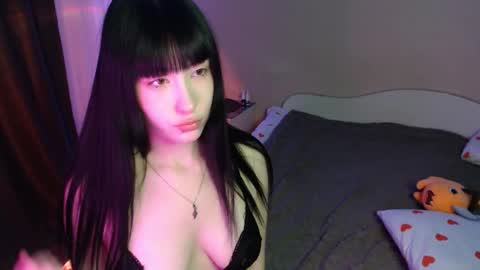 Naemi online show from October 16, 11:22 am