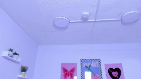 Snapshot of naenia_demon_ chatting on November 30, 3:49 pm Naenia online show from November 30, 3:49 pm