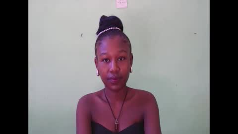 nah296652 online show from March 1, 5:20 am