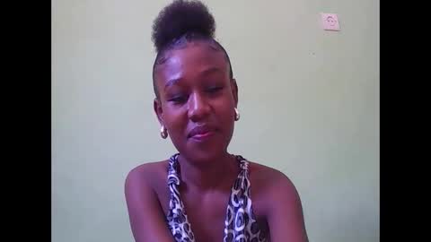 nah296652 online show from March 19, 7:23 am