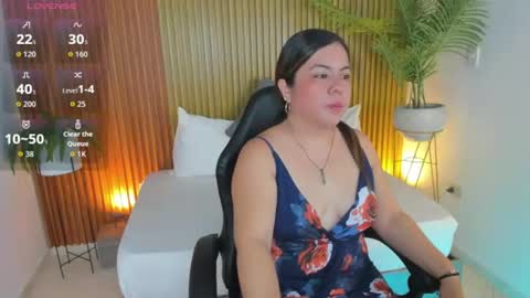 Snapshot of nahia_13 chatting on July 15, 12:54 pm N A H I A online show from July 15, 12:54 pm