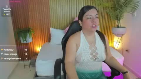 Snapshot of nahia_13 chatting on July 17, 12:23 pm N A H I A online show from July 17, 12:23 pm