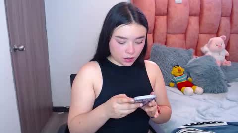 nahia cute     only   online show from February 3, 5:18 pm