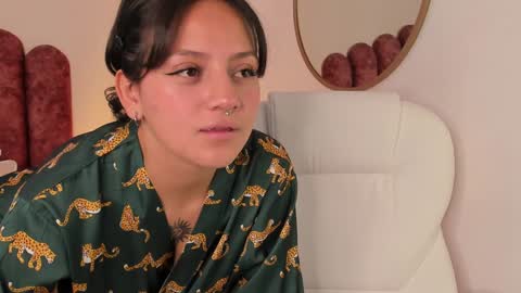 Nahia INDEPENDENT MODEL P online show from December 10, 5:11 pm