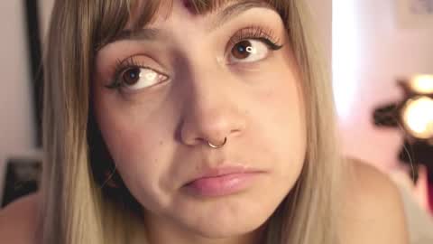 Nahia INDEPENDENT MODEL P online show from February 18, 3:21 pm