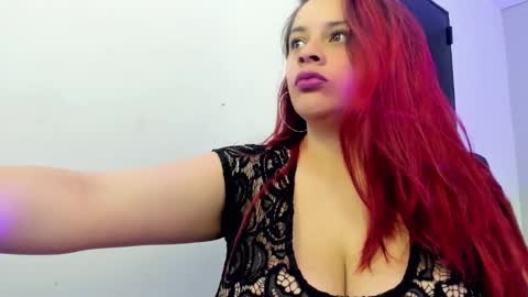 NAHOMI online show from February 1, 7:44 pm