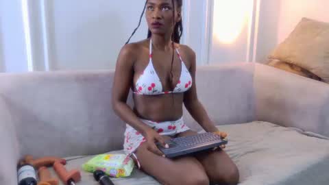 Nahomi online show from July 15, 12:32 pm