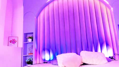  VICTORIA  online show from February 15, 7:28 pm