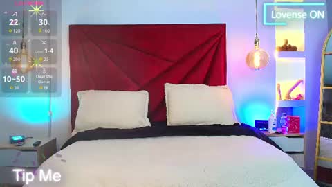 NahomiRoss online show from July 19, 1:15 pm