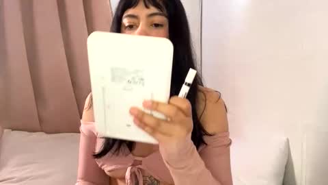 nahomy online show from February 28, 12:28 pm