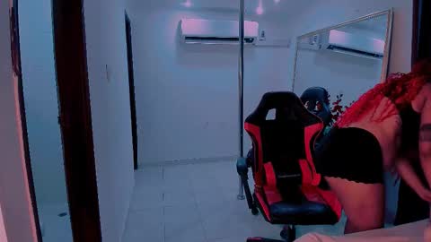 Nahomy online show from October 6, 5:54 pm