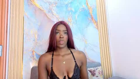 Snapshot of nahomy_smith11_aws chatting on November 1, 9:39 pm Nahomy online show from November 1, 9:39 pm