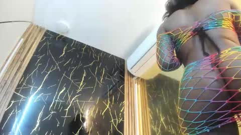 Snapshot of nahomy_smith23_aws chatting on October 7, 10:18 pm nahomy_smith23_aws online show from October 7, 10:18 pm