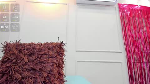 Nahomy online show from January 8, 10:27 pm