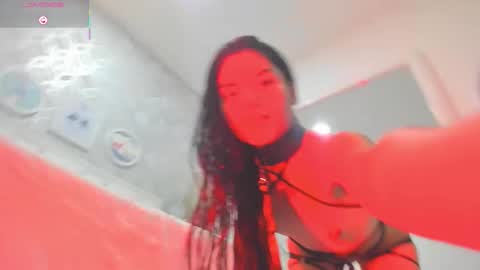 Snapshot of naia_cox chatting on February 28, 3:40 am naia_cox online show from February 28, 3:40 am